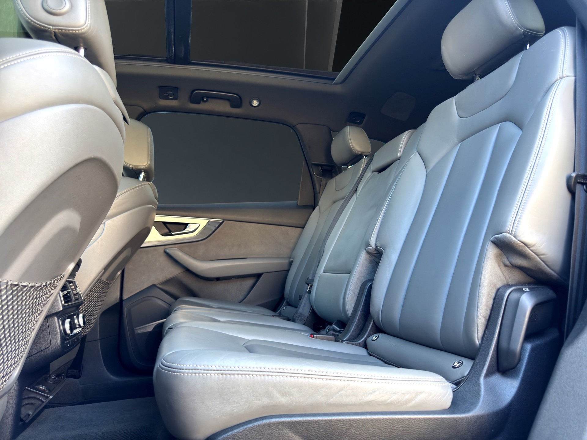 AUDI Q7 3.0 TDI quattro tiptronic-image-16