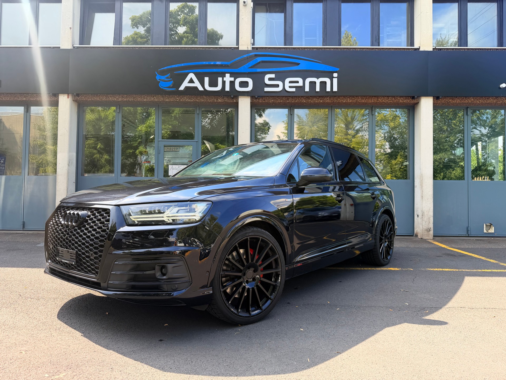 AUDI Q7 3.0 TDI quattro tiptronic-showroom-element-2