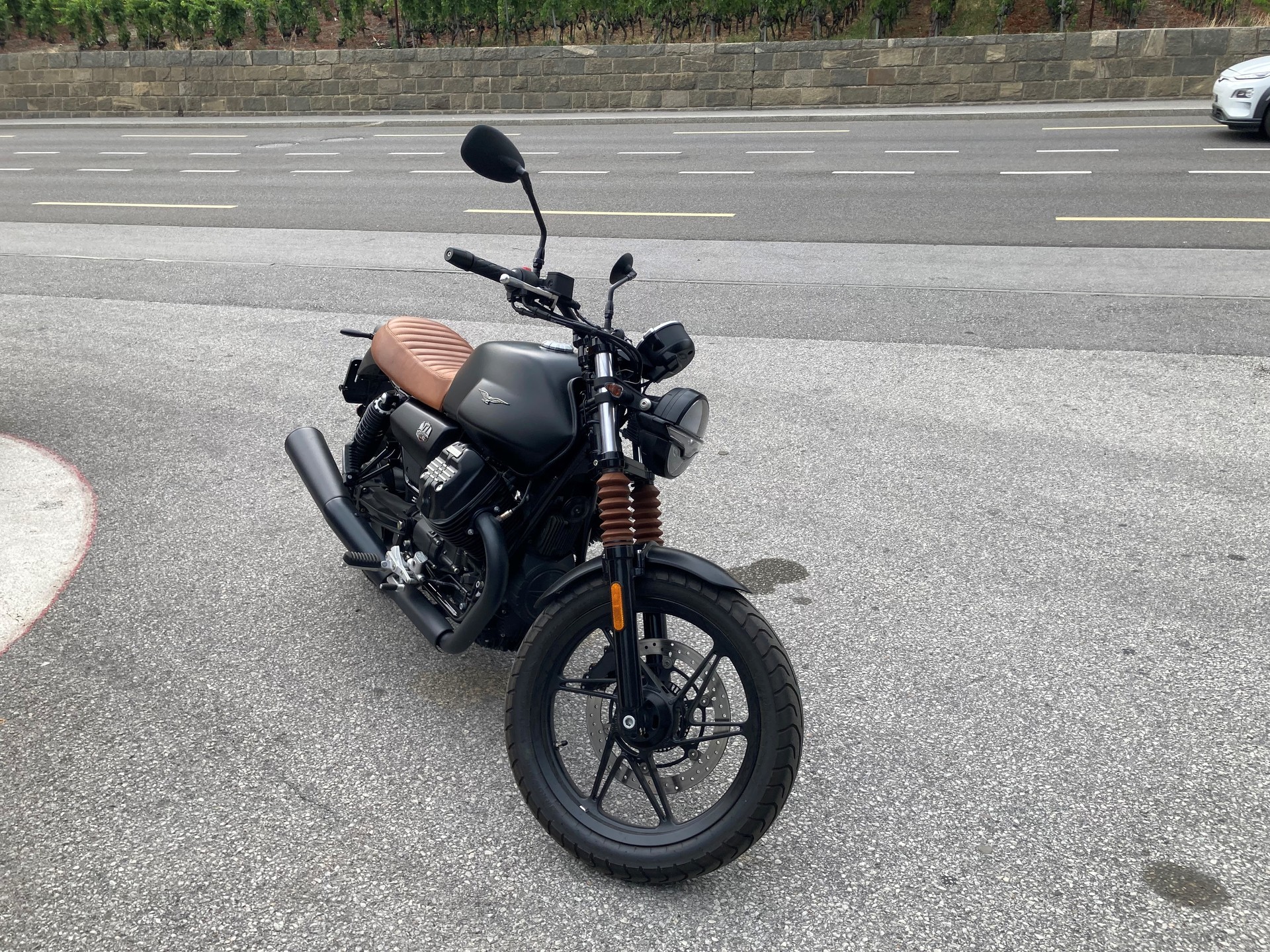MOTO GUZZI V7 IV 850 Stone-image-1