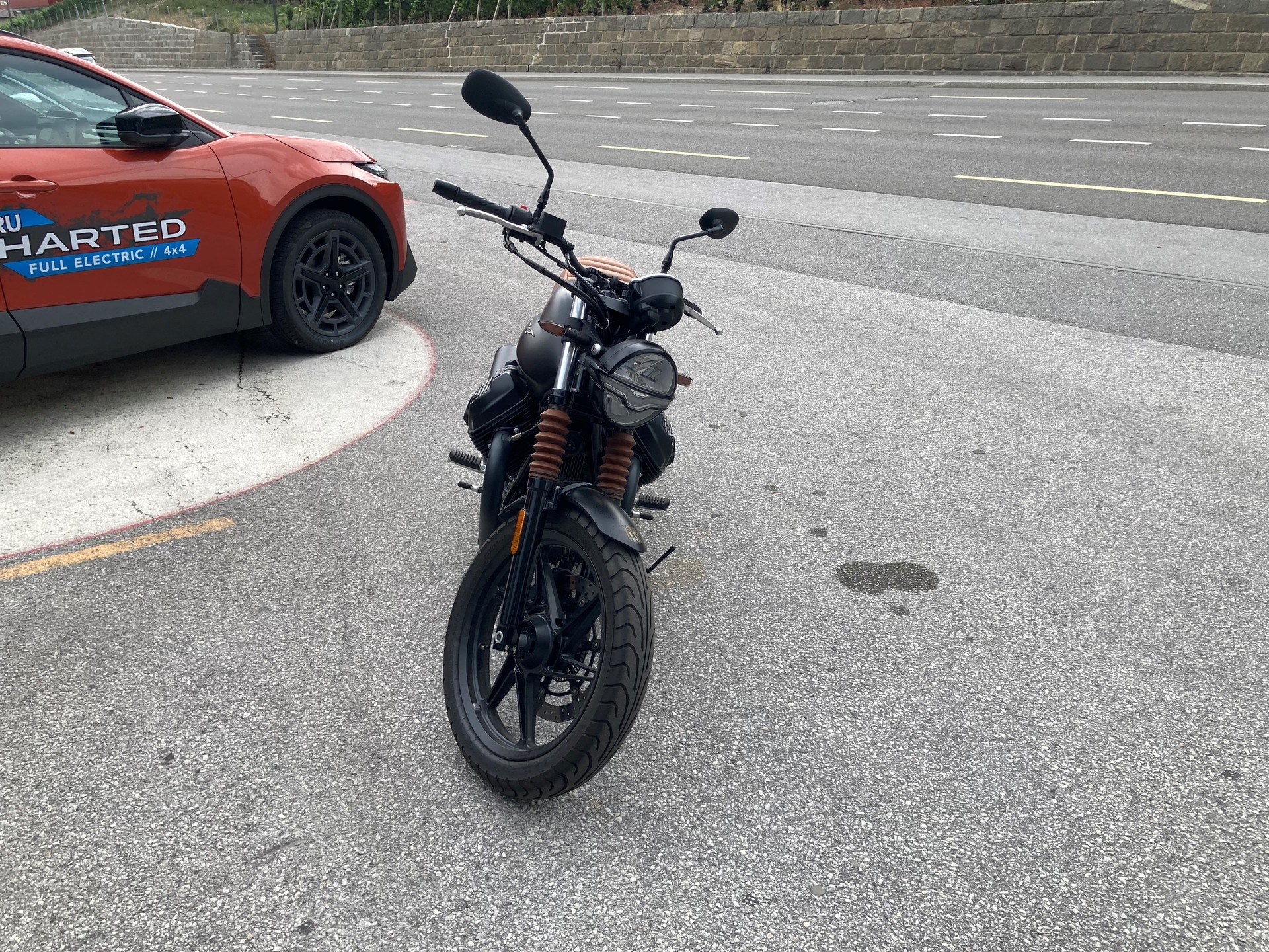 MOTO GUZZI V7 IV 850 Stone-image-3