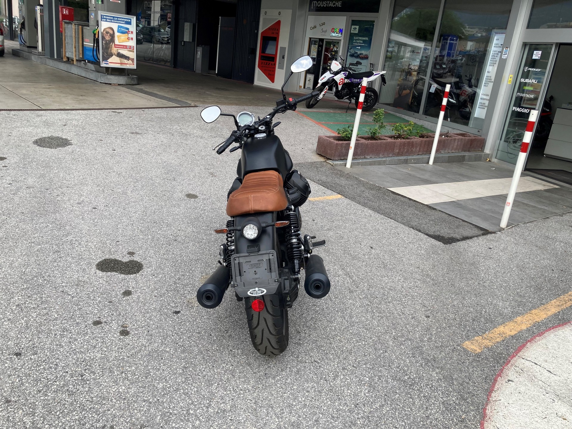 MOTO GUZZI V7 IV 850 Stone-image-6