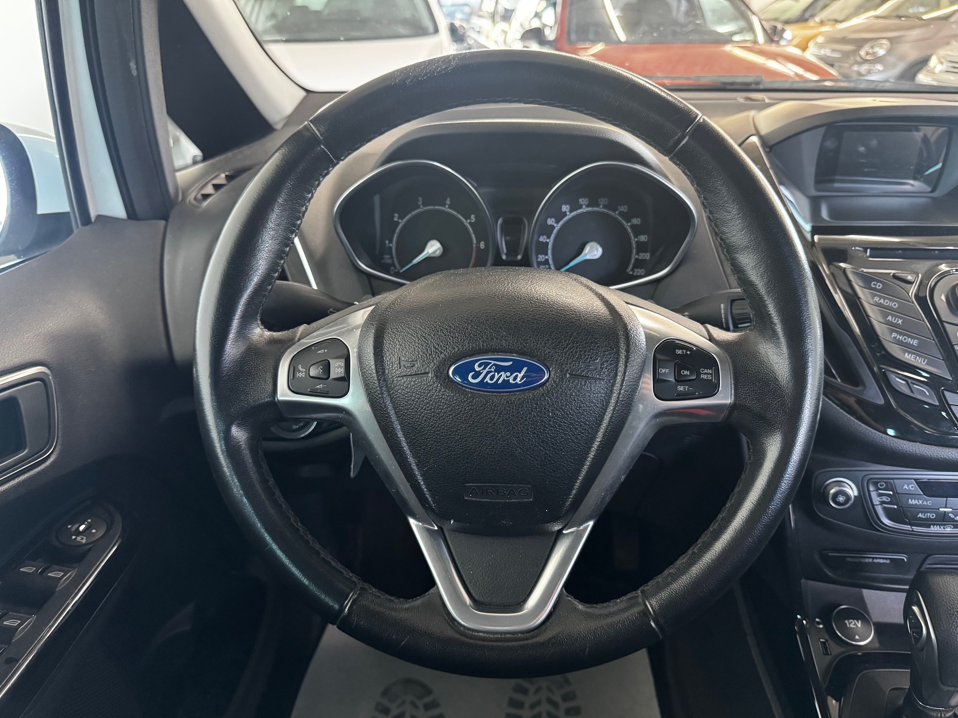FORD B-Max 1.6 Ti-VCT Trend PowerShift-image-15
