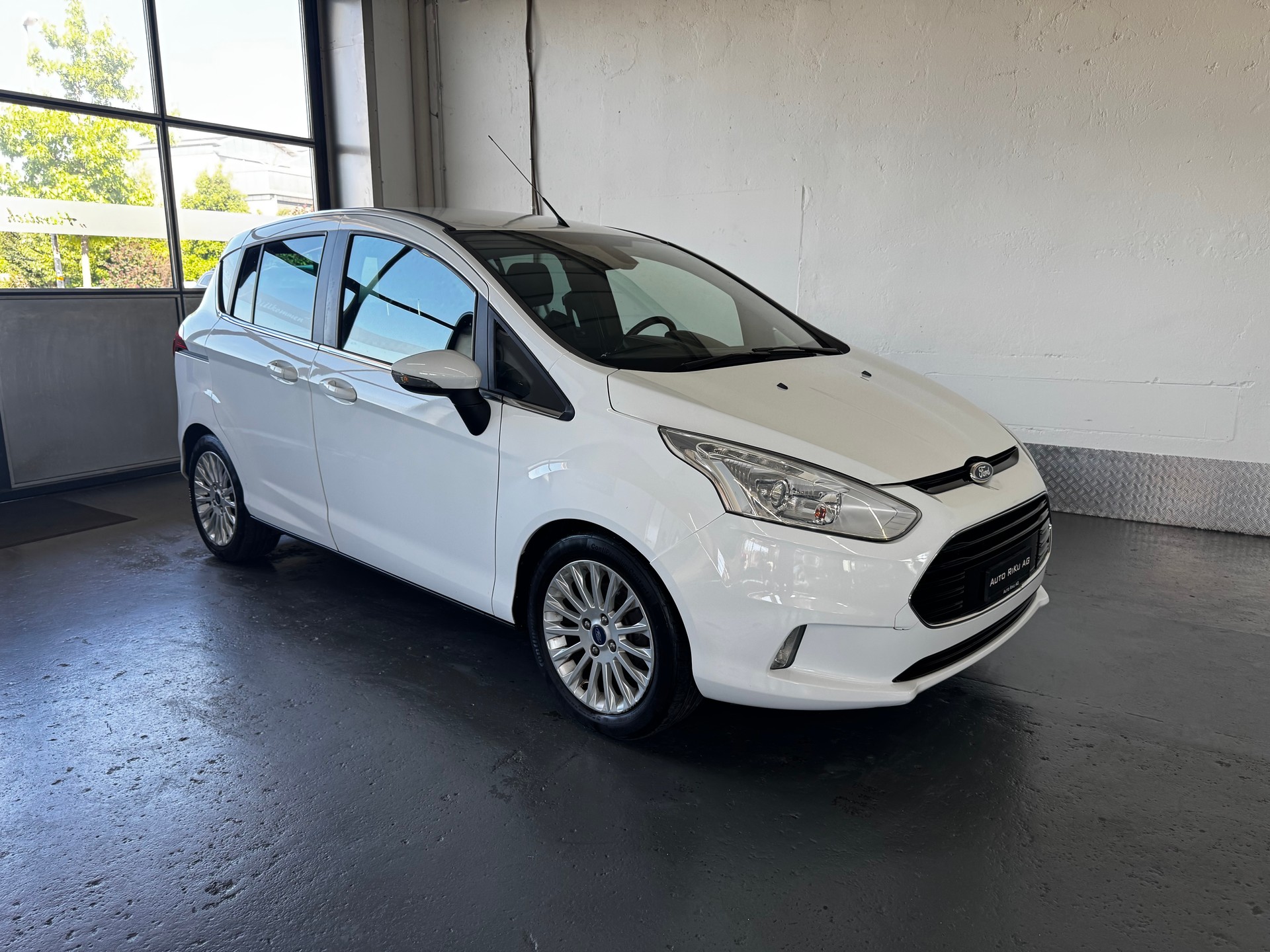 FORD B-Max 1.6 Ti-VCT Trend PowerShift-showroom-element-1