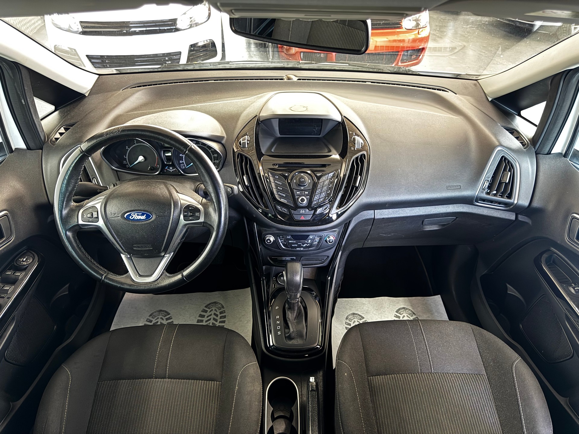 FORD B-Max 1.6 Ti-VCT Trend PowerShift-image-13