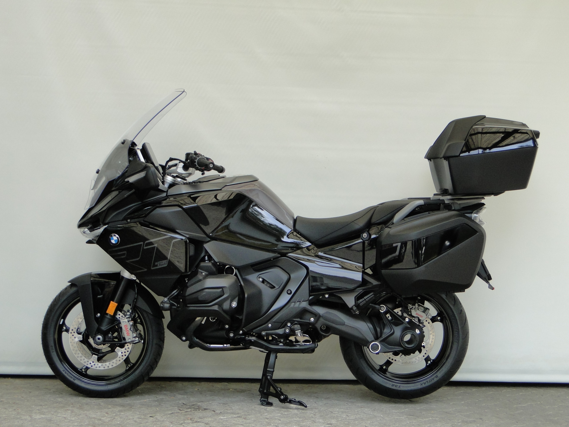 BMW R 1300 RT BOXER BONUS & 2.9% LEASING-image-0