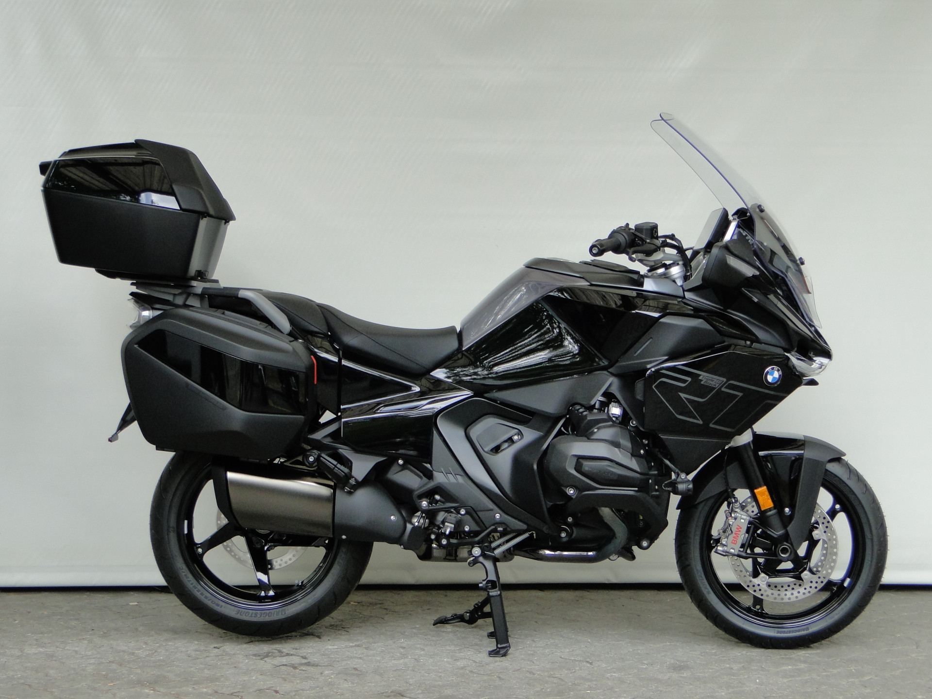 BMW R 1300 RT BOXER BONUS & 2.9% LEASING-image-1