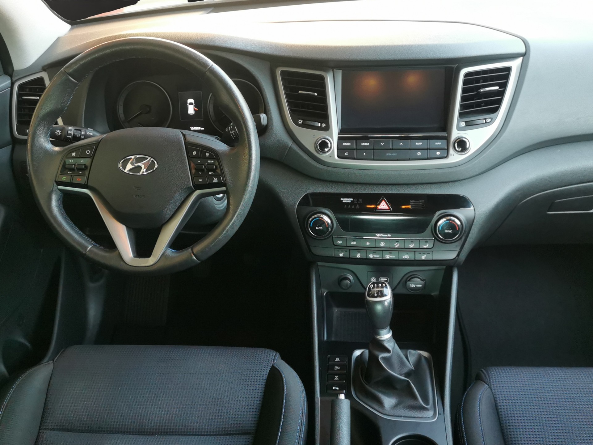 HYUNDAI Tucson 2.0 CRDI Plena 4WD-image-14