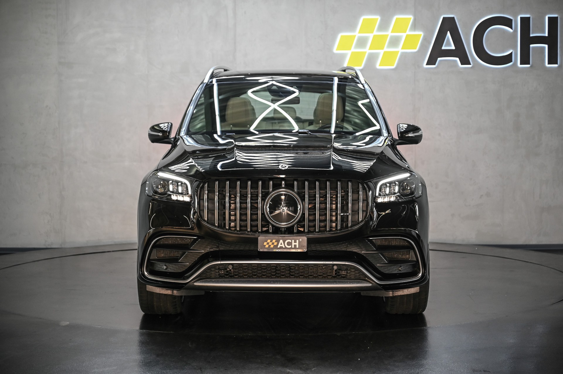 MERCEDES-BENZ GLS 63 AMG 4matic+-showroom-element-1