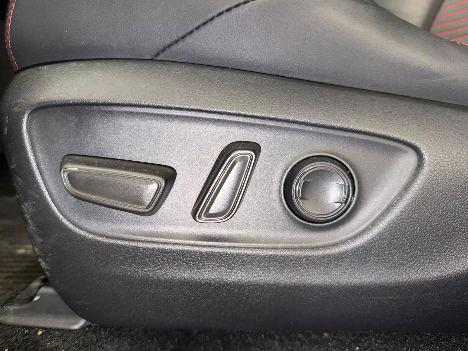 TOYOTA RAV4 2.5 Plug-In-Hybrid Premium-image-4