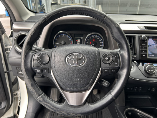 TOYOTA RAV-4 2.0 Sol Premium-image-8