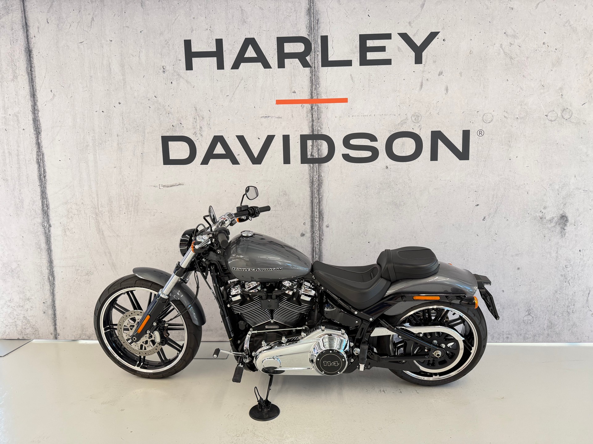 HARLEY-DAVIDSON FXBRS Breakout 114-showroom-element-3