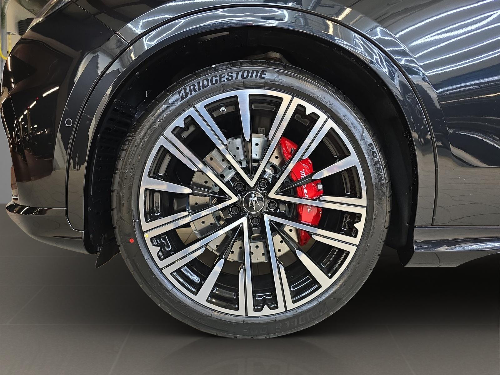 MASERATI Grecale 3.0 V6 Trofeo-image-16