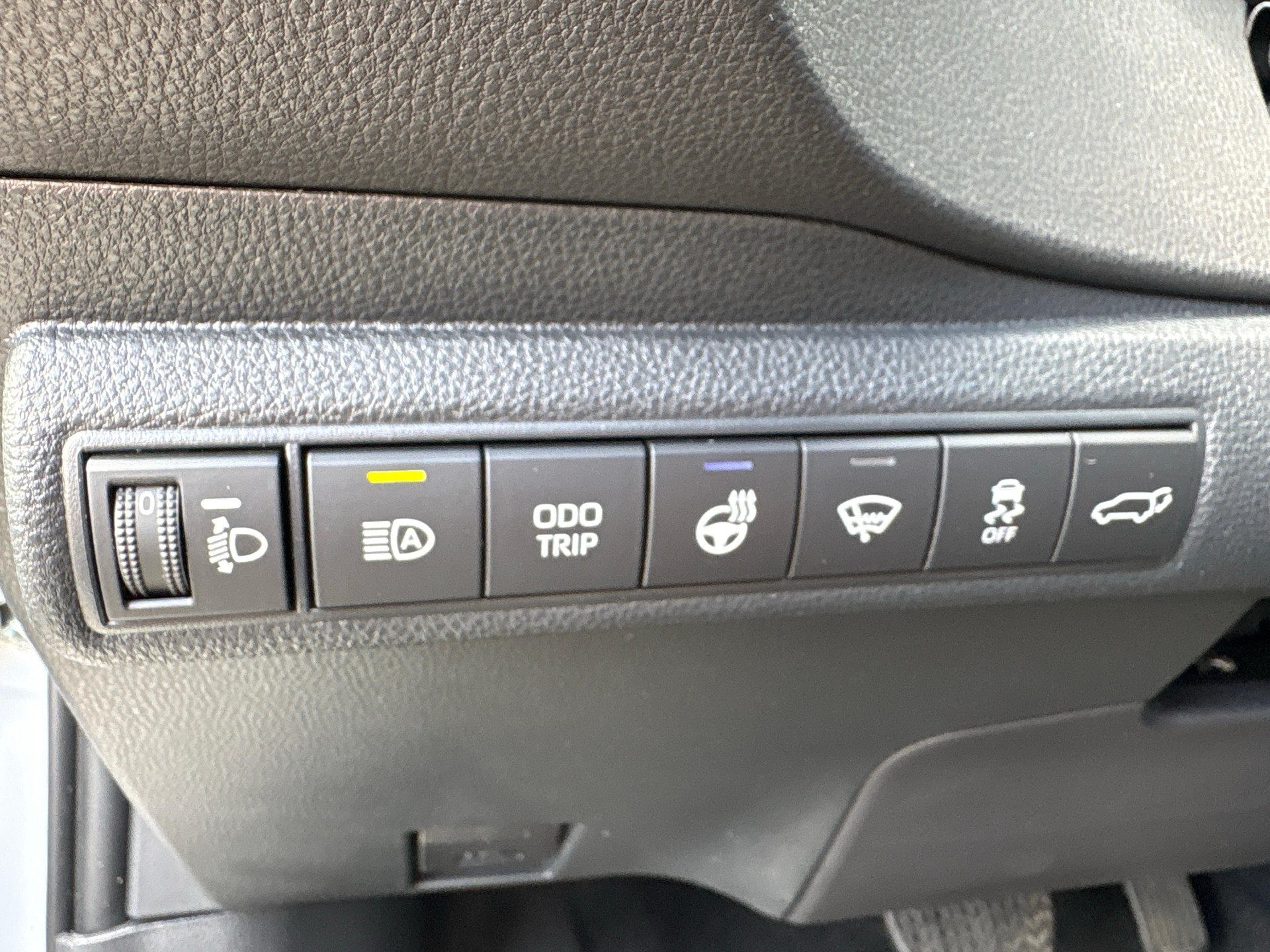 TOYOTA Corolla Touring Sports 2.0 HSD Trend-image-13
