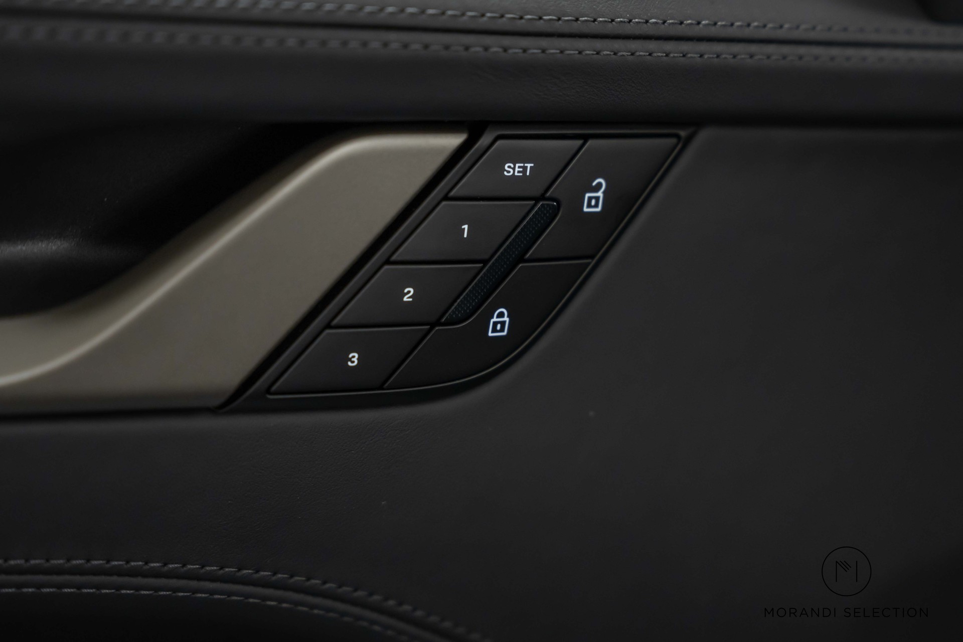 PORSCHE 911 Cabriolet 3.6 Turbo S PDK-image-13