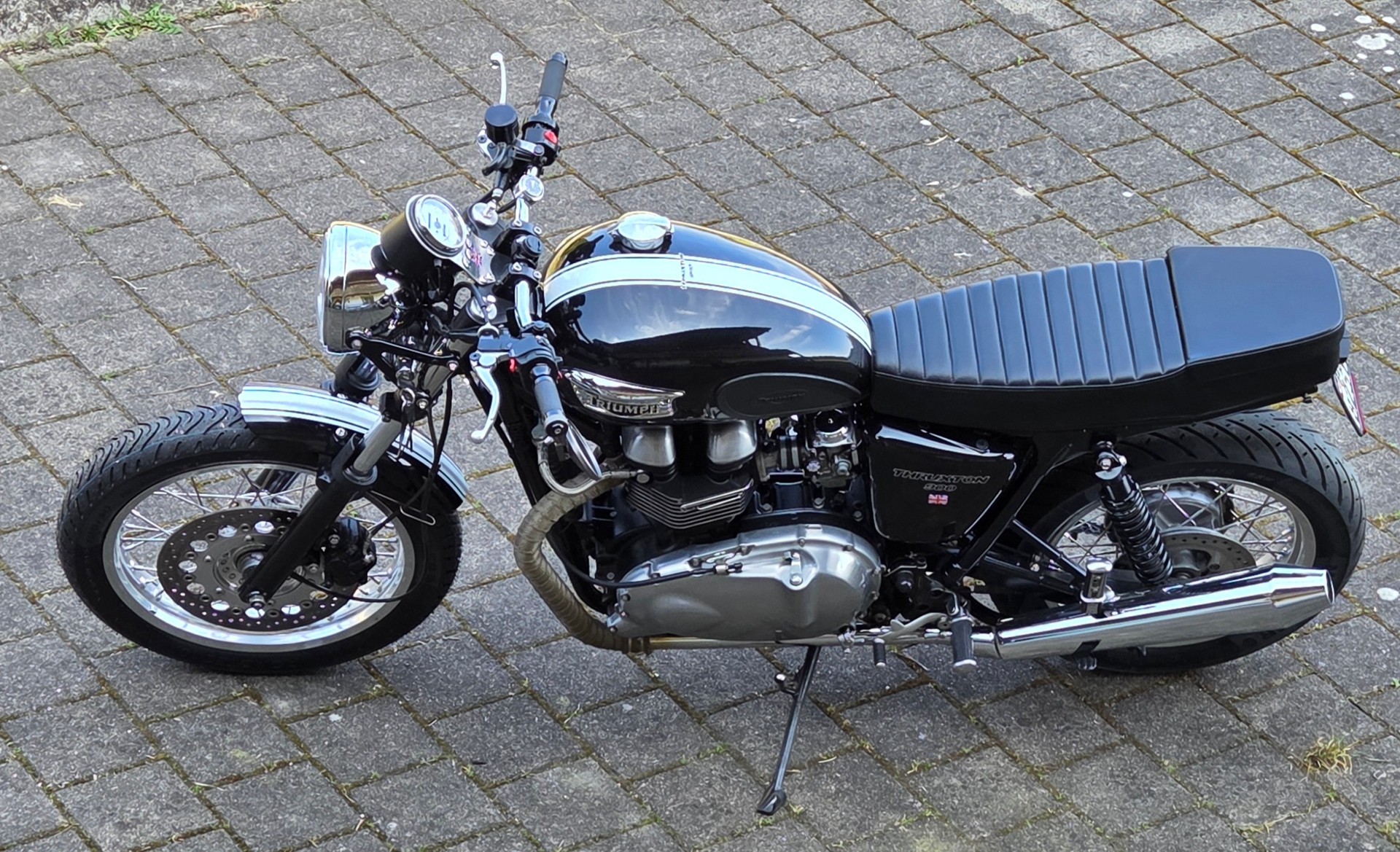 TRIUMPH Thruxton 900-image-10