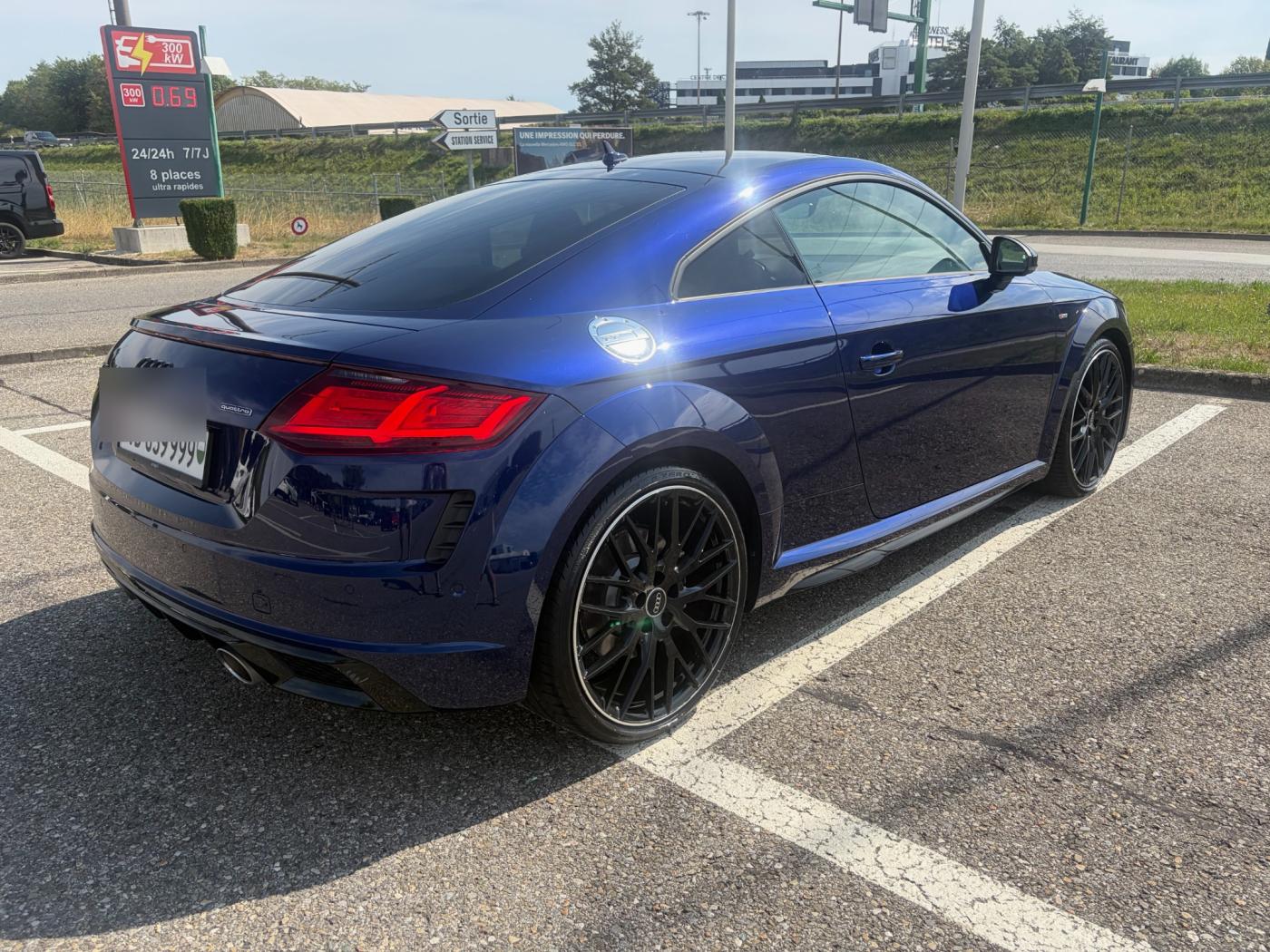 AUDI TT Coupé 45 TFSI quattro S-tronic-showroom-element-3