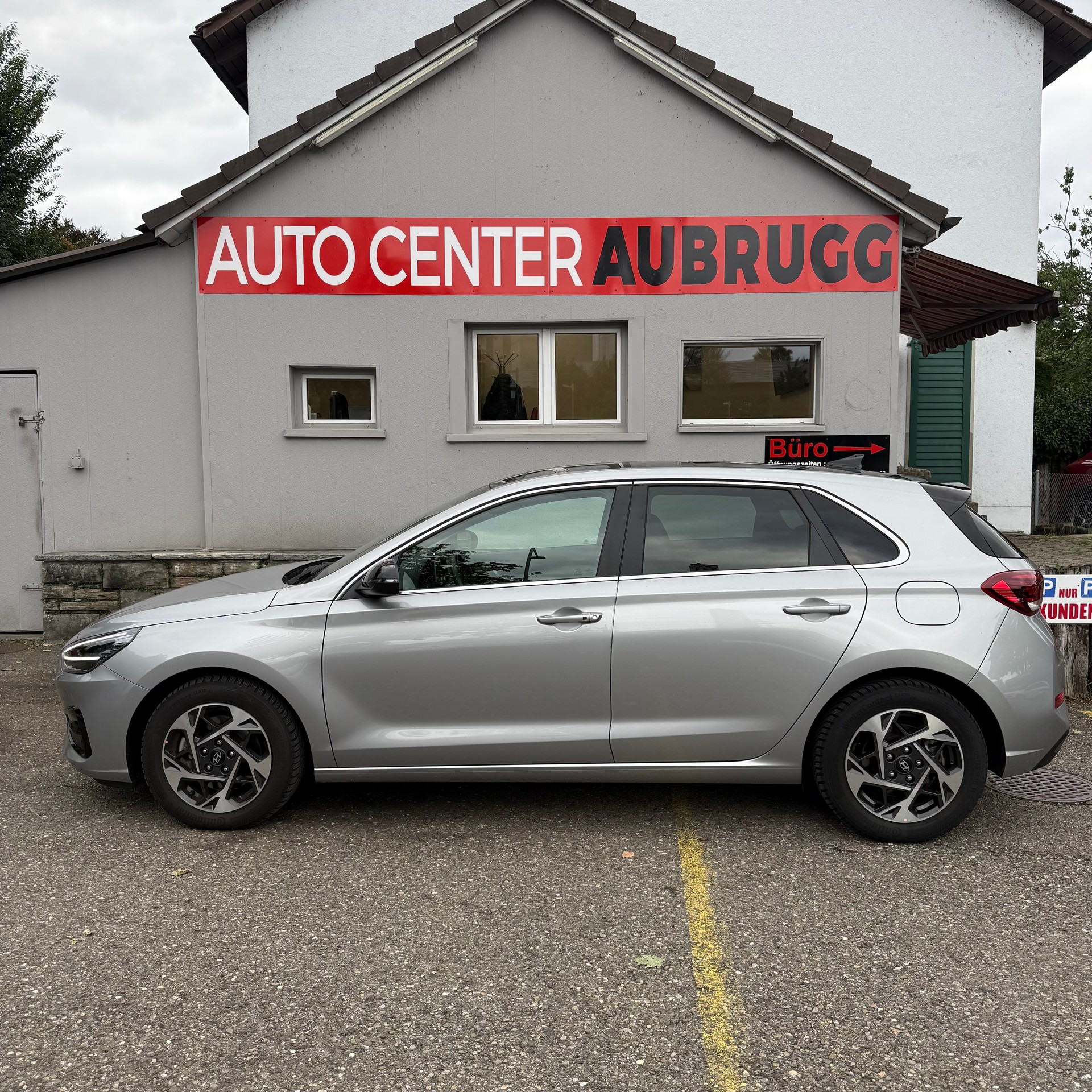 HYUNDAI i30 1.5 T-GDi Vertex 48V MH DCT *CH-FAHRZEUG*-image-7