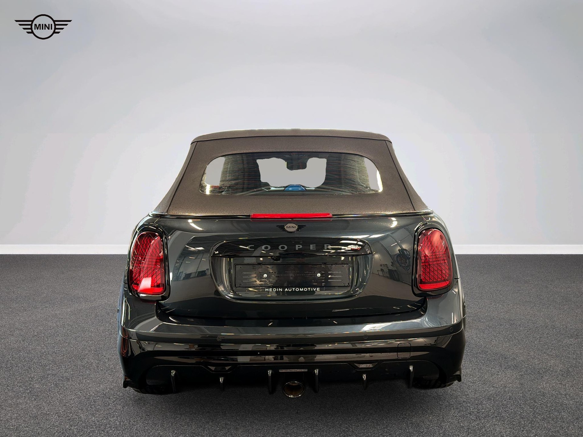 MINI John Cooper Works Cabrio-image-14