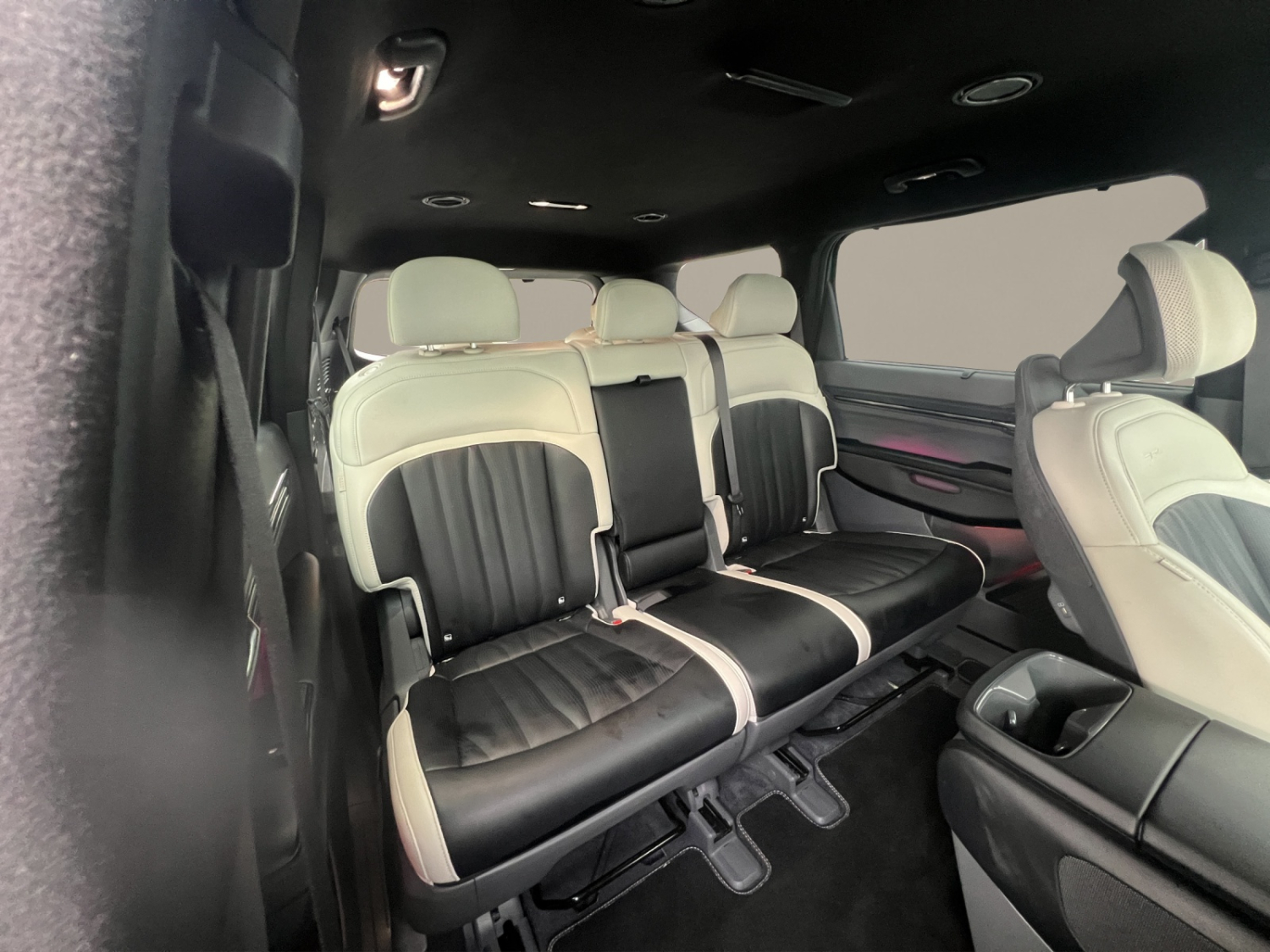 KIA EV9 99.8 kWh GT-Line 4x4-image-9