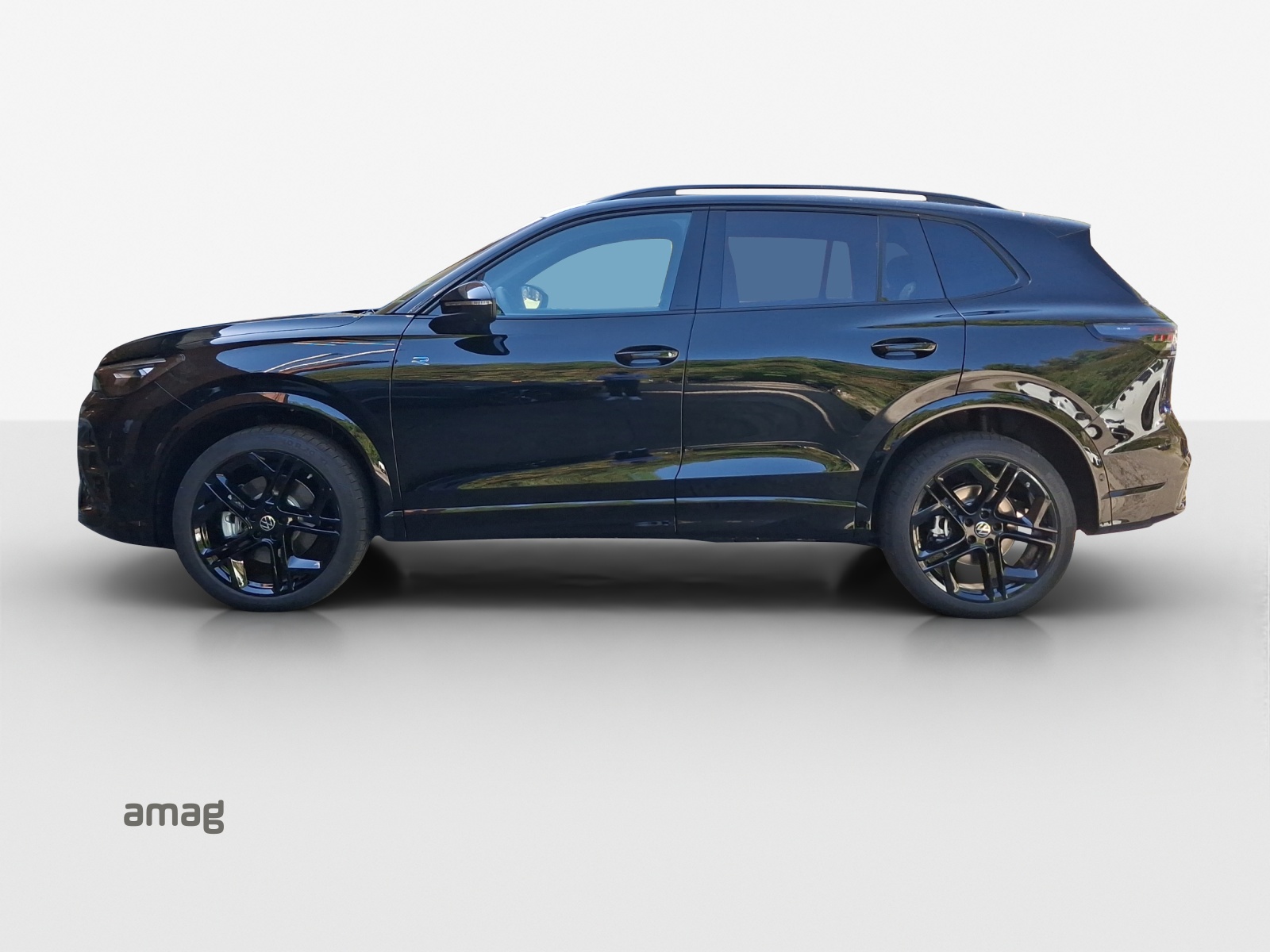 VW Tiguan 2.0 TSI DSG R-Line Plus 4Motion-showroom-element-1
