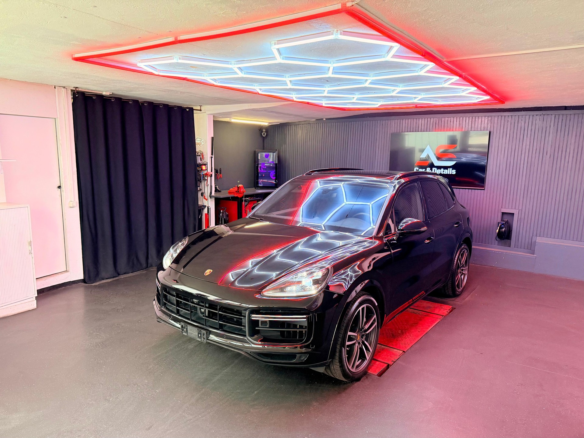 PORSCHE Cayenne Turbo