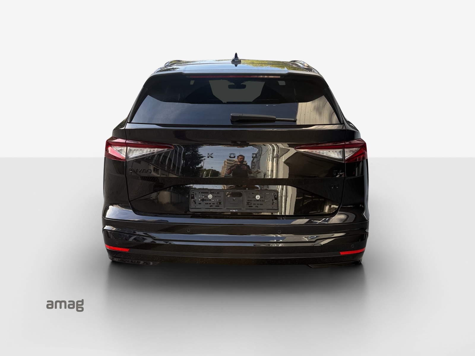 SKODA Enyaq iV 80 SportLine Ultra-showroom-element-3