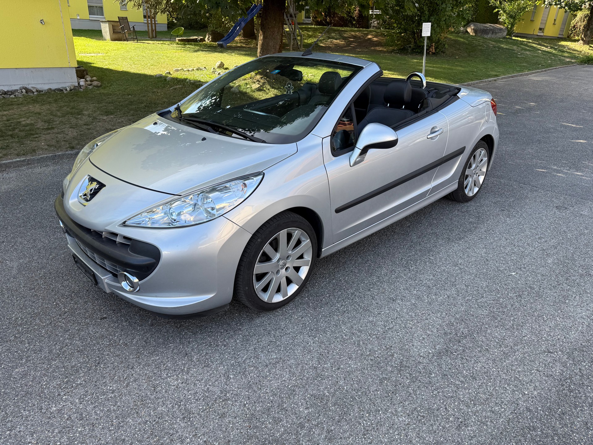 PEUGEOT 207 CC 1.6 16V Platinium Edition Automatic