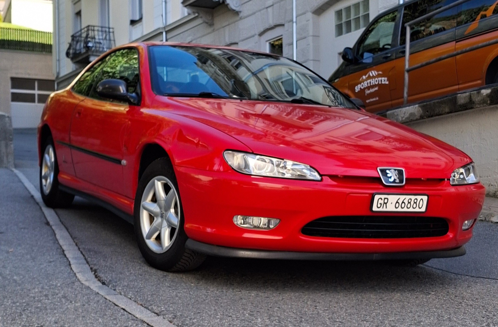 PEUGEOT 406 Coupé V16 Pinafarina Edition-image-2