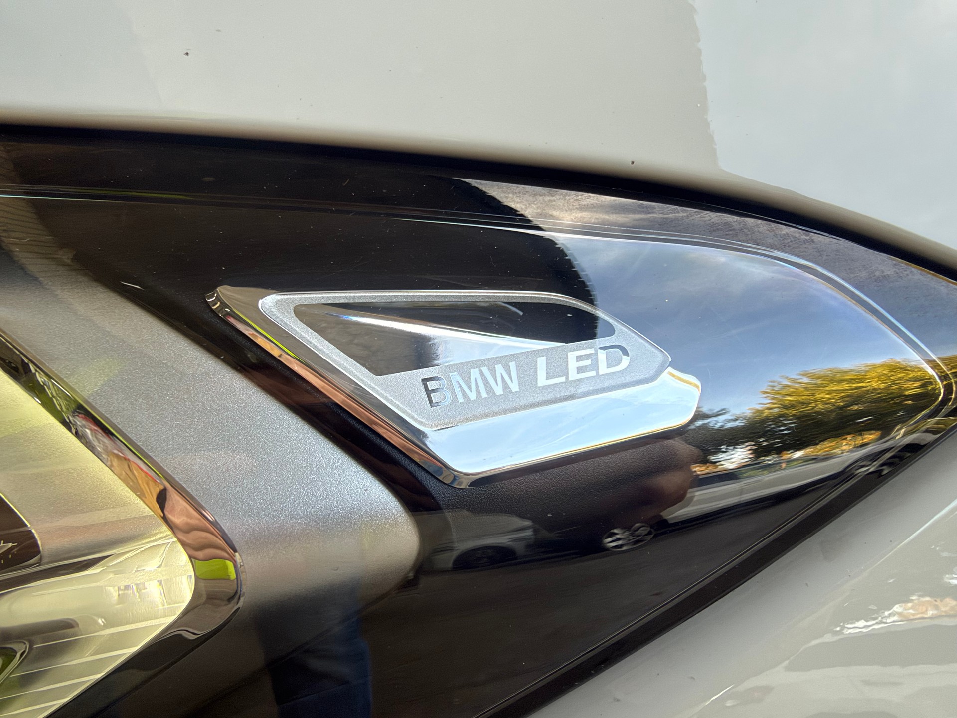 BMW 320d xDrive 48V Touring Steptronic-image-15