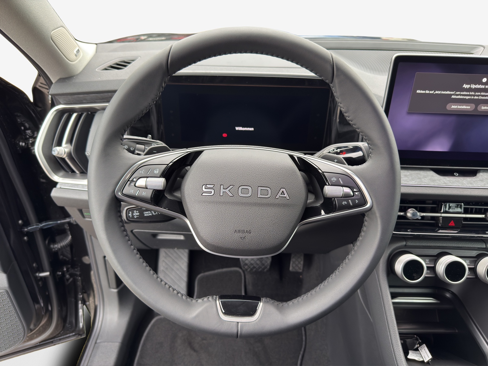 SKODA Kodiaq Dynamic 2.0TSI 204PS 7DSG 4x4-image-9