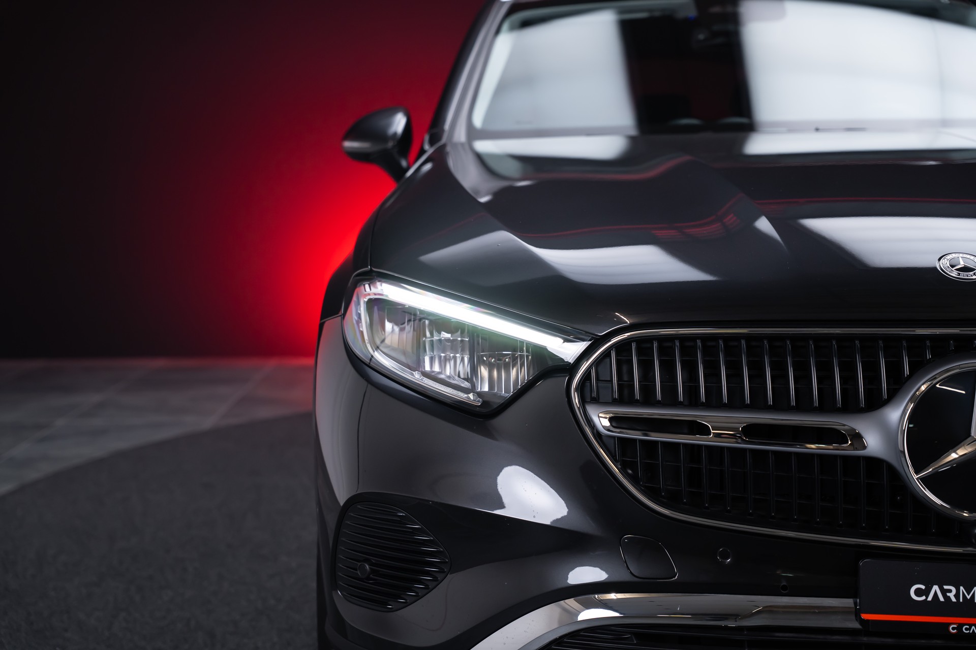 MERCEDES-BENZ GLC 200 Avantgarde 4matic / Rückfahrkamera / el.Sitze / Ambientebeleuchtung-image-32
