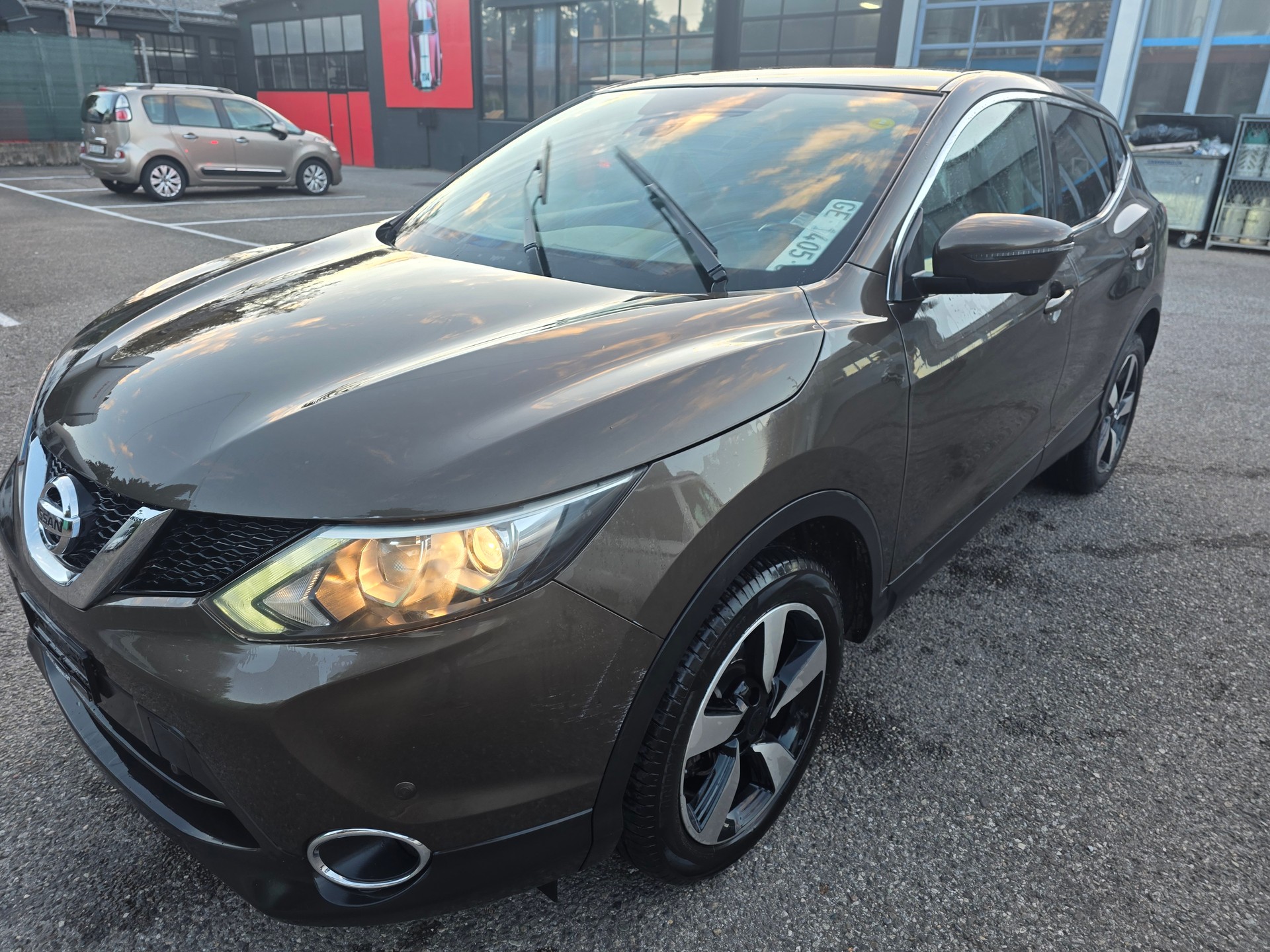 NISSAN Qashqai 1.6 dCi 360°-image-1