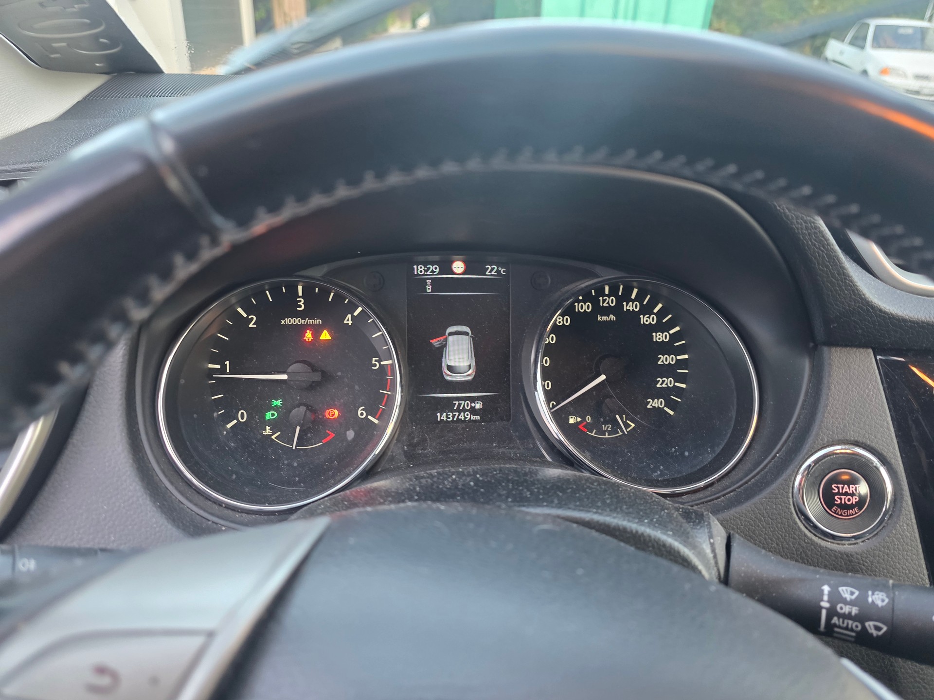 NISSAN Qashqai 1.6 dCi 360°-image-6