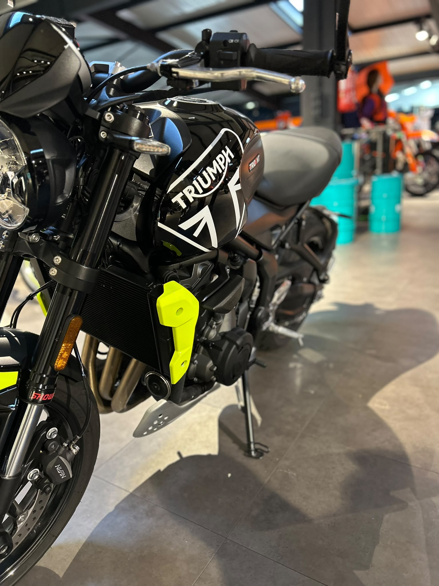 TRIUMPH Trident 660-image-3