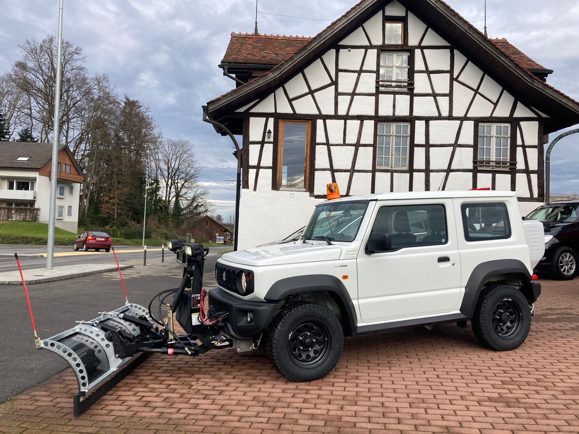 SUZUKI Jimny 1.5 Compact+ 4x4 Schneepflug Winterdienst-image-3