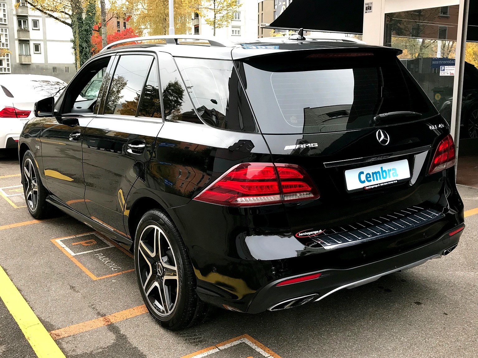 MERCEDES-BENZ GLE 43 AMG Executive 4Matic 9G-Tronic-showroom-element-1