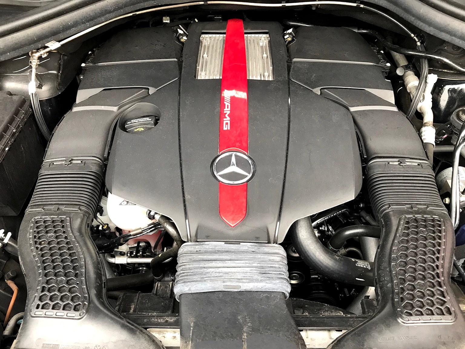 MERCEDES-BENZ GLE 43 AMG Executive 4Matic 9G-Tronic-image-4