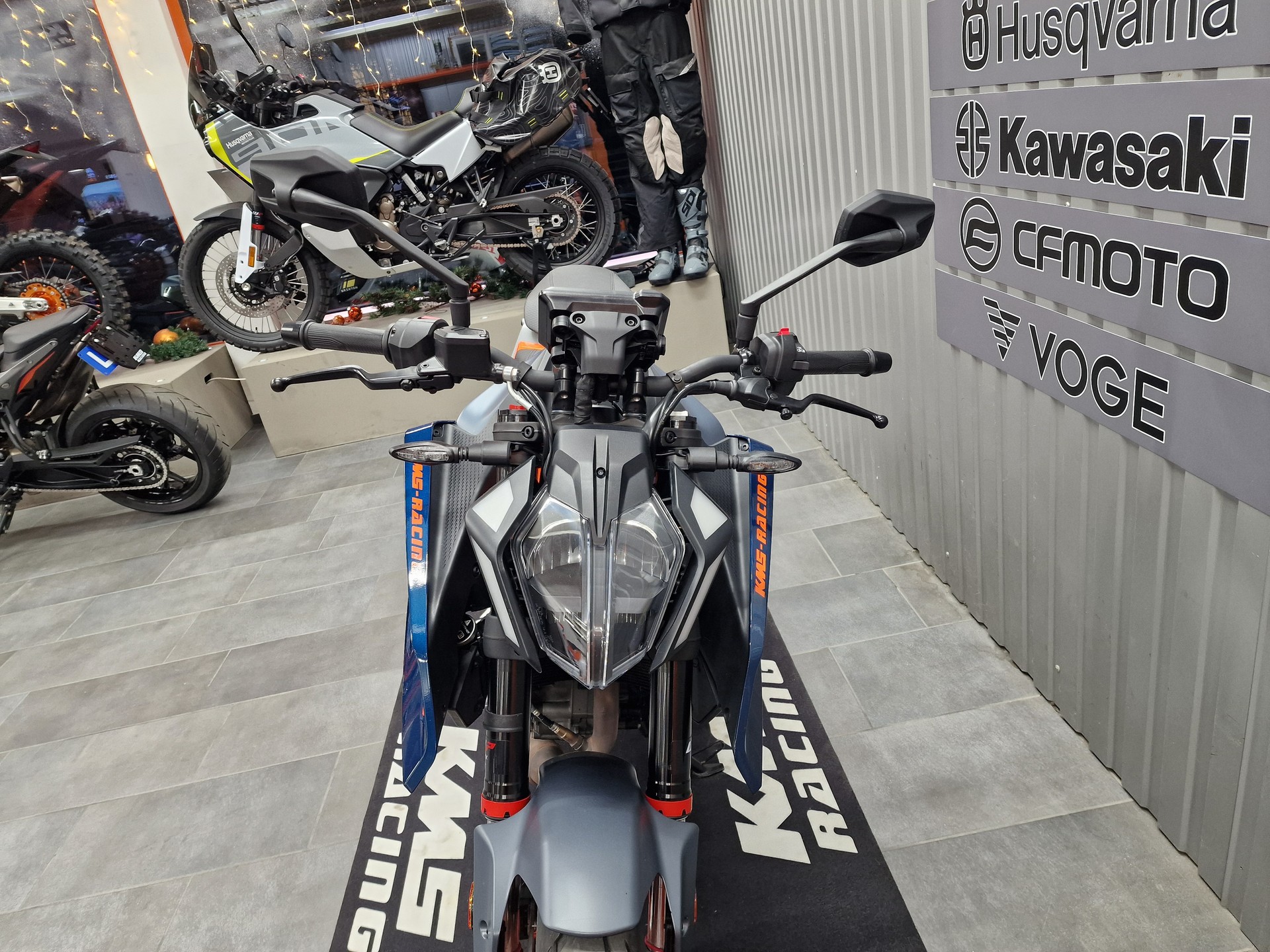 KTM 390 Duke-image-7