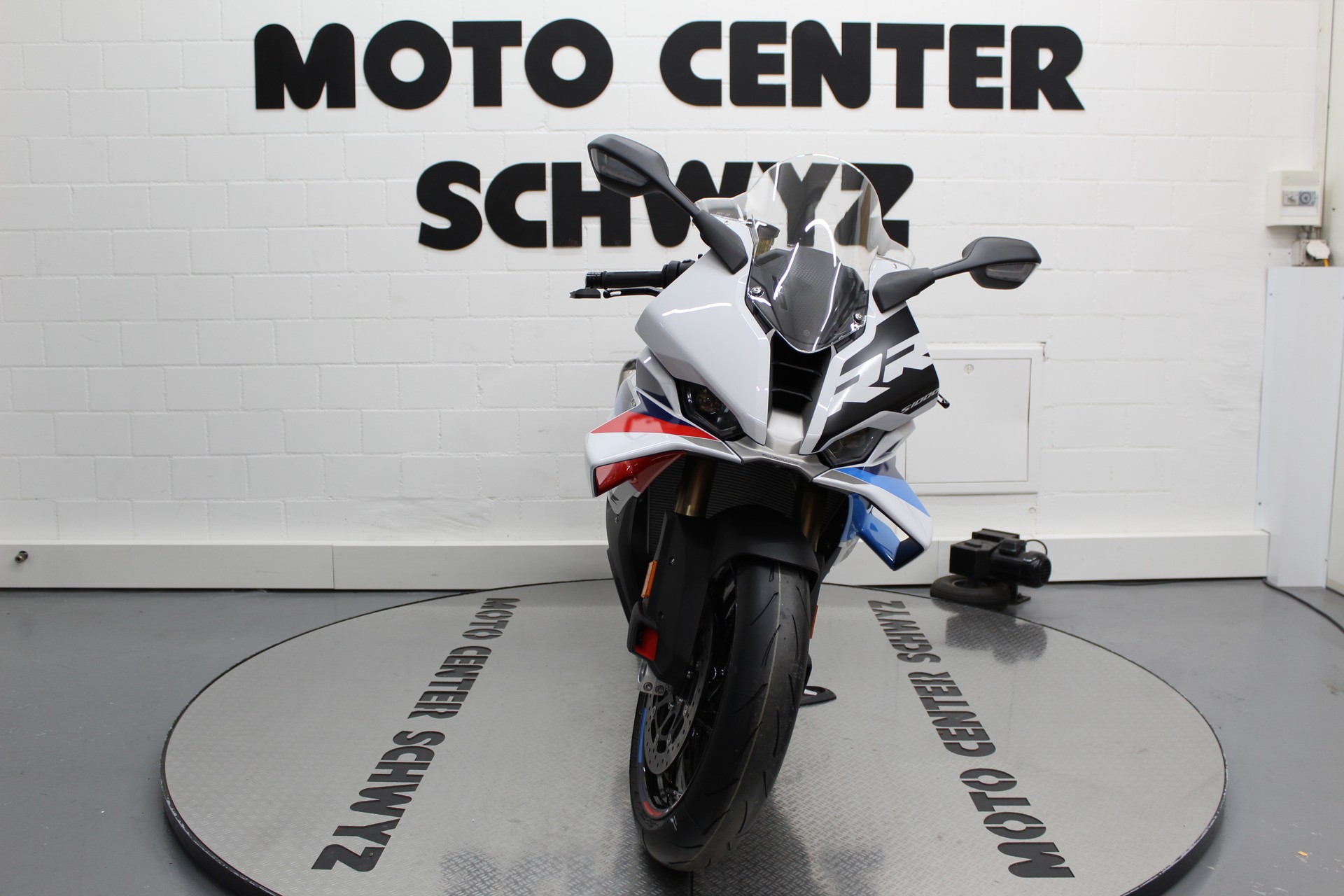 BMW S 1000 RR-image-2