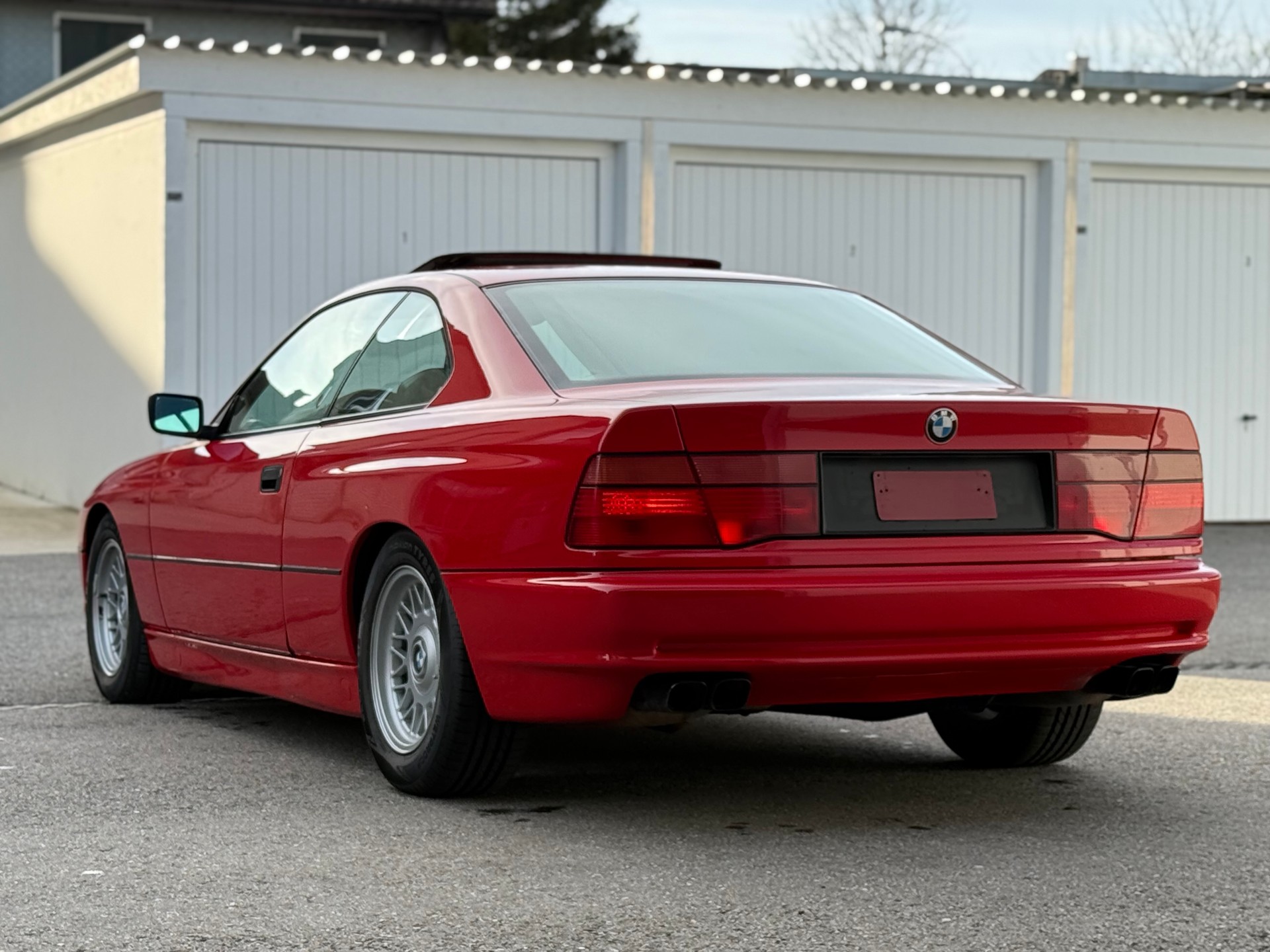 BMW 850i A-image-4