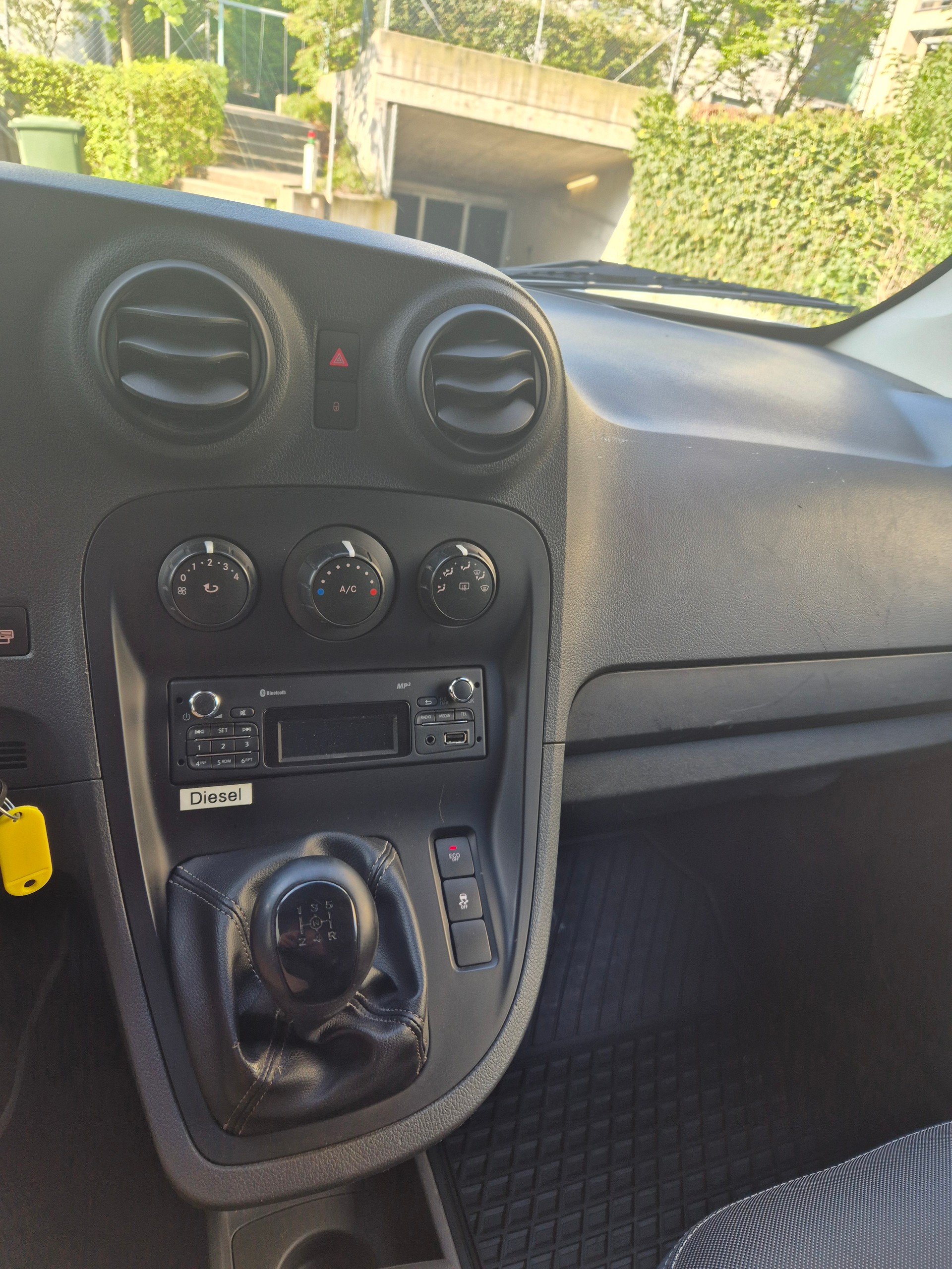 MERCEDES-BENZ Citan Tourer 109 CDI L 5-Plätzer/5 places-image-11