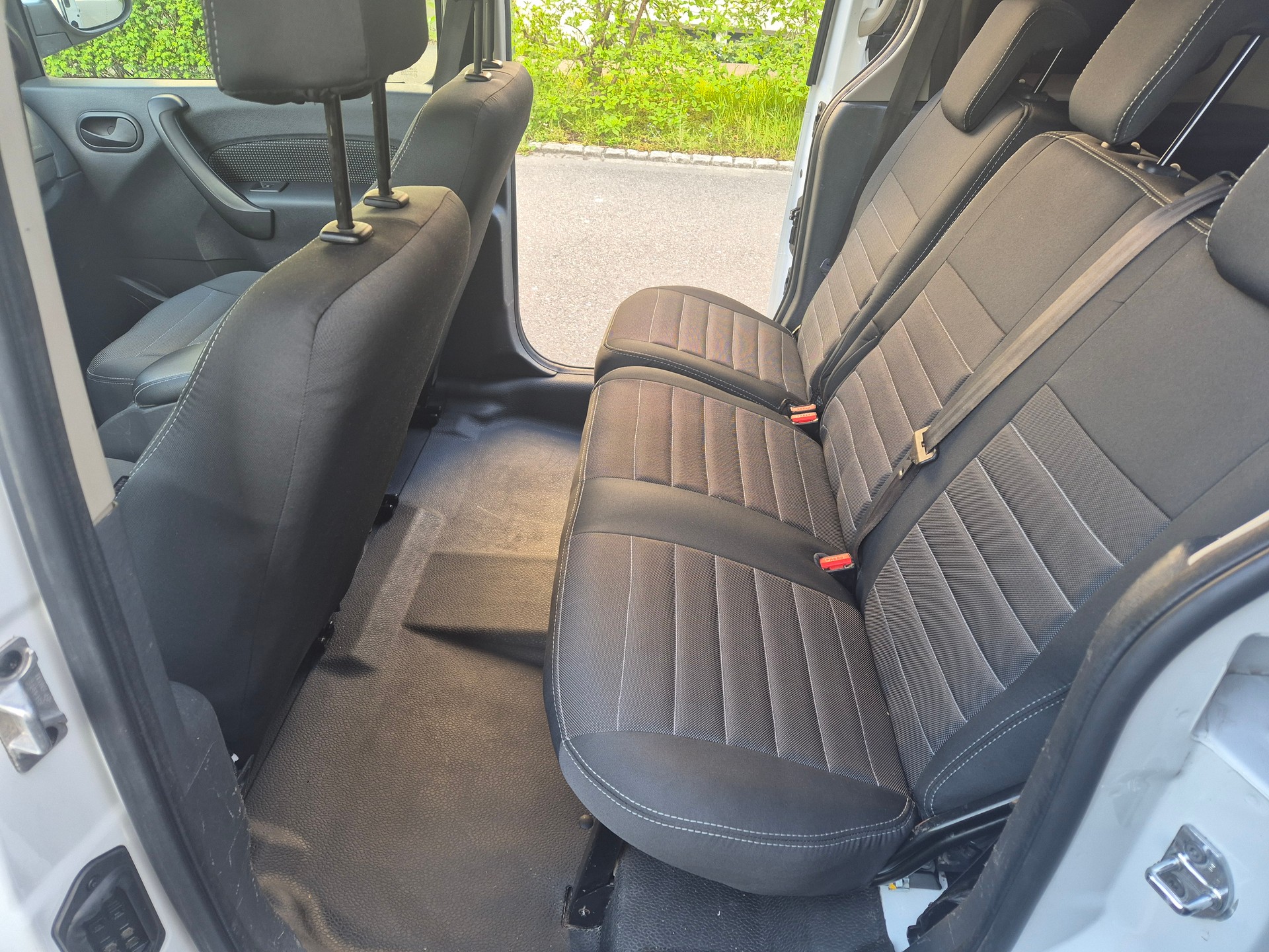 MERCEDES-BENZ Citan Tourer 109 CDI L 5-Plätzer/5 places-image-8