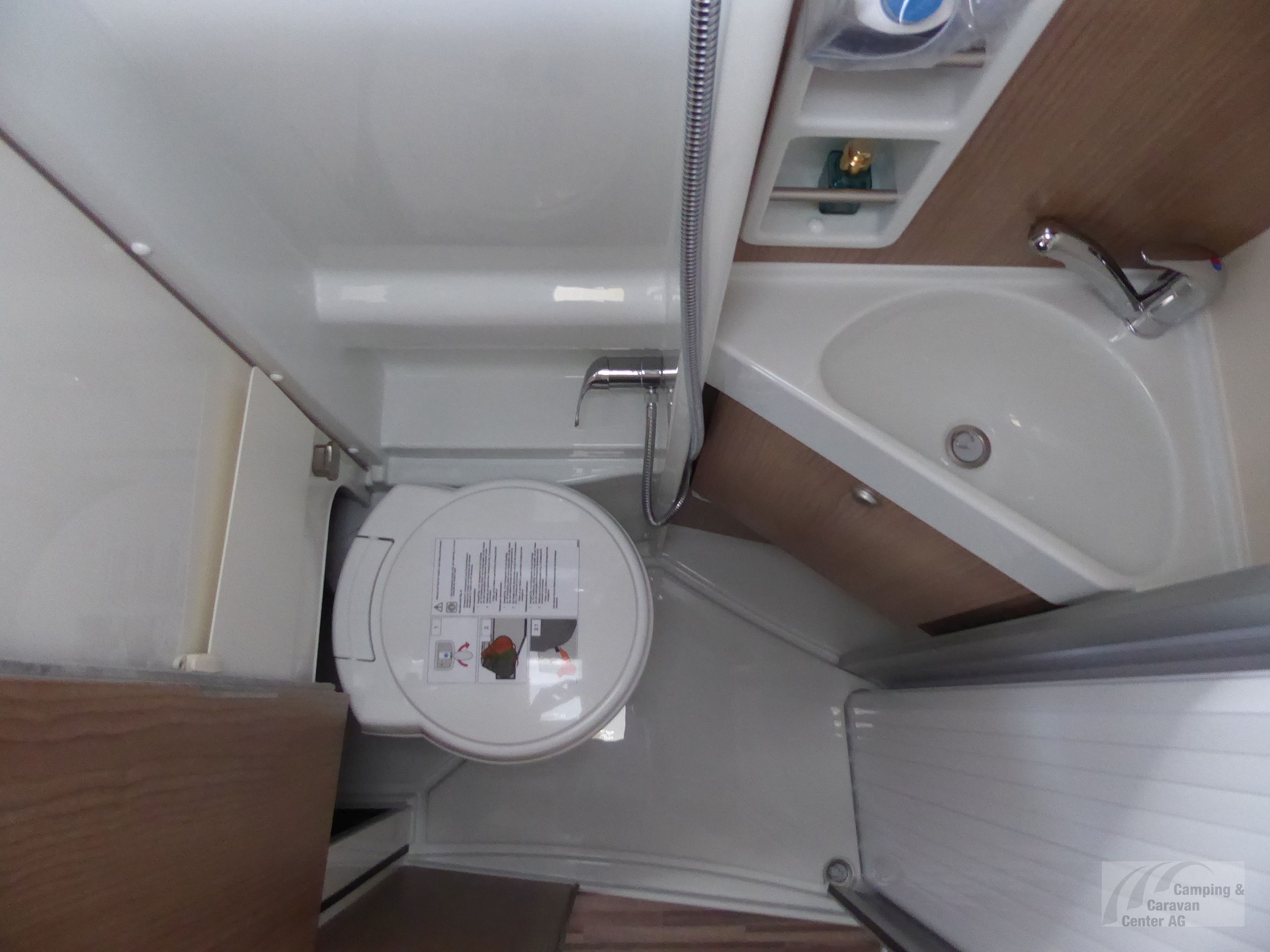 MALIBU Van first class - two rooms 640 LE RB Coupé-image-9