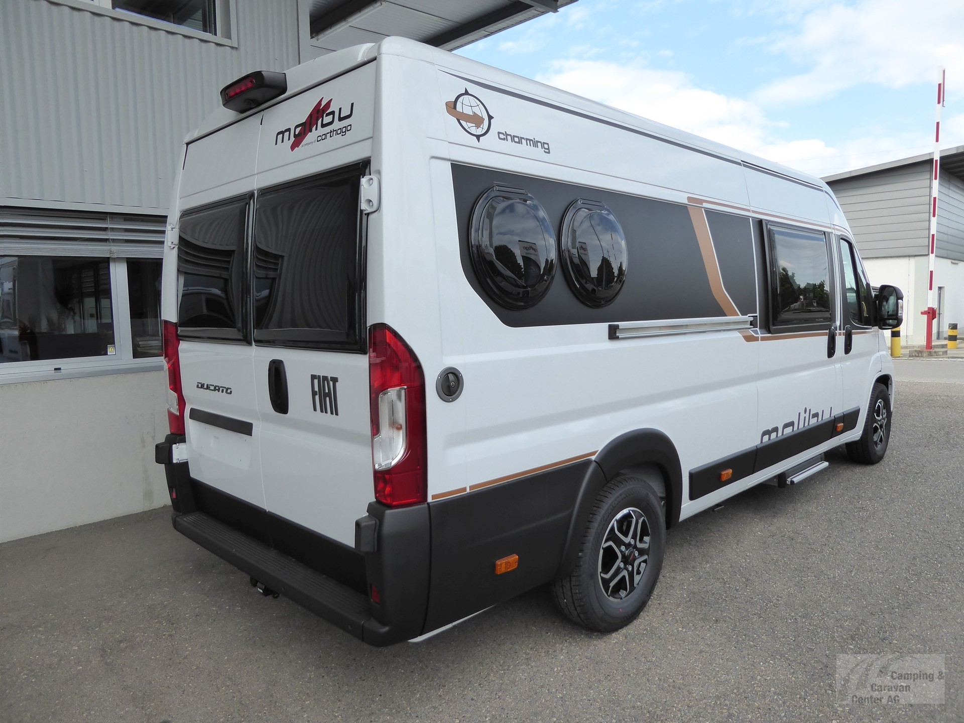 MALIBU Van first class - two rooms 640 LE RB Coupé-showroom-element-2