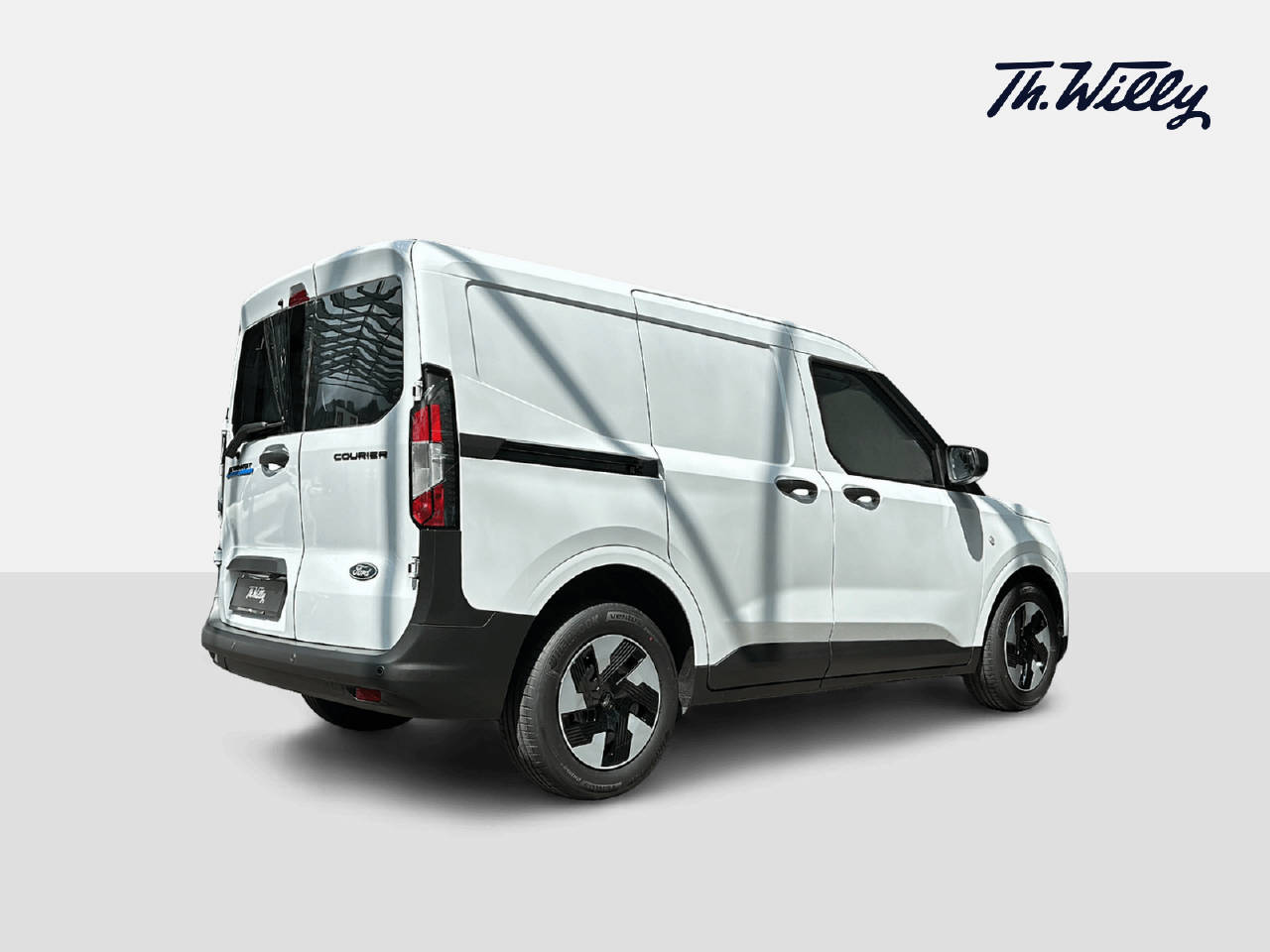 FORD E-Transit Courier Van Trend-image-4