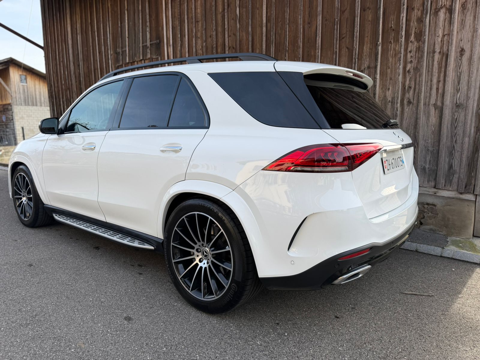 MERCEDES-BENZ AMG Line - 4Matic 400d-image-2