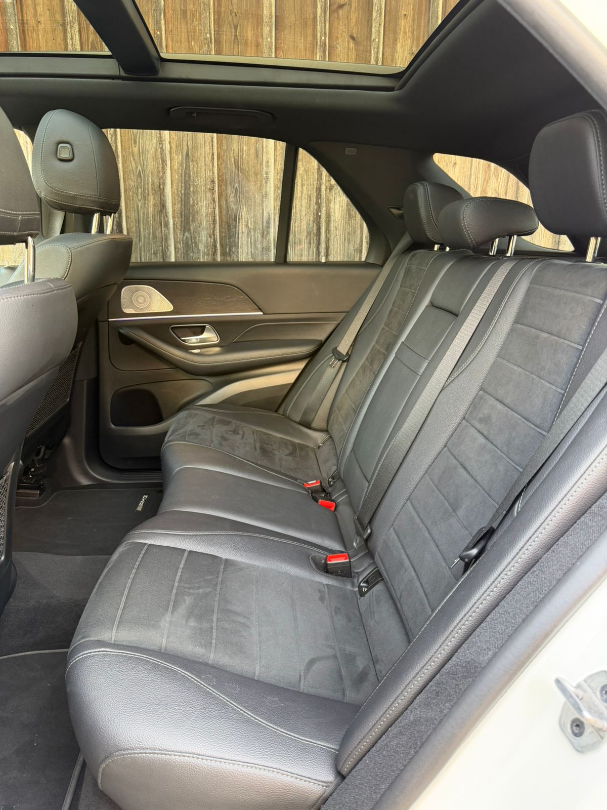 MERCEDES-BENZ AMG Line - 4Matic 400d-image-13