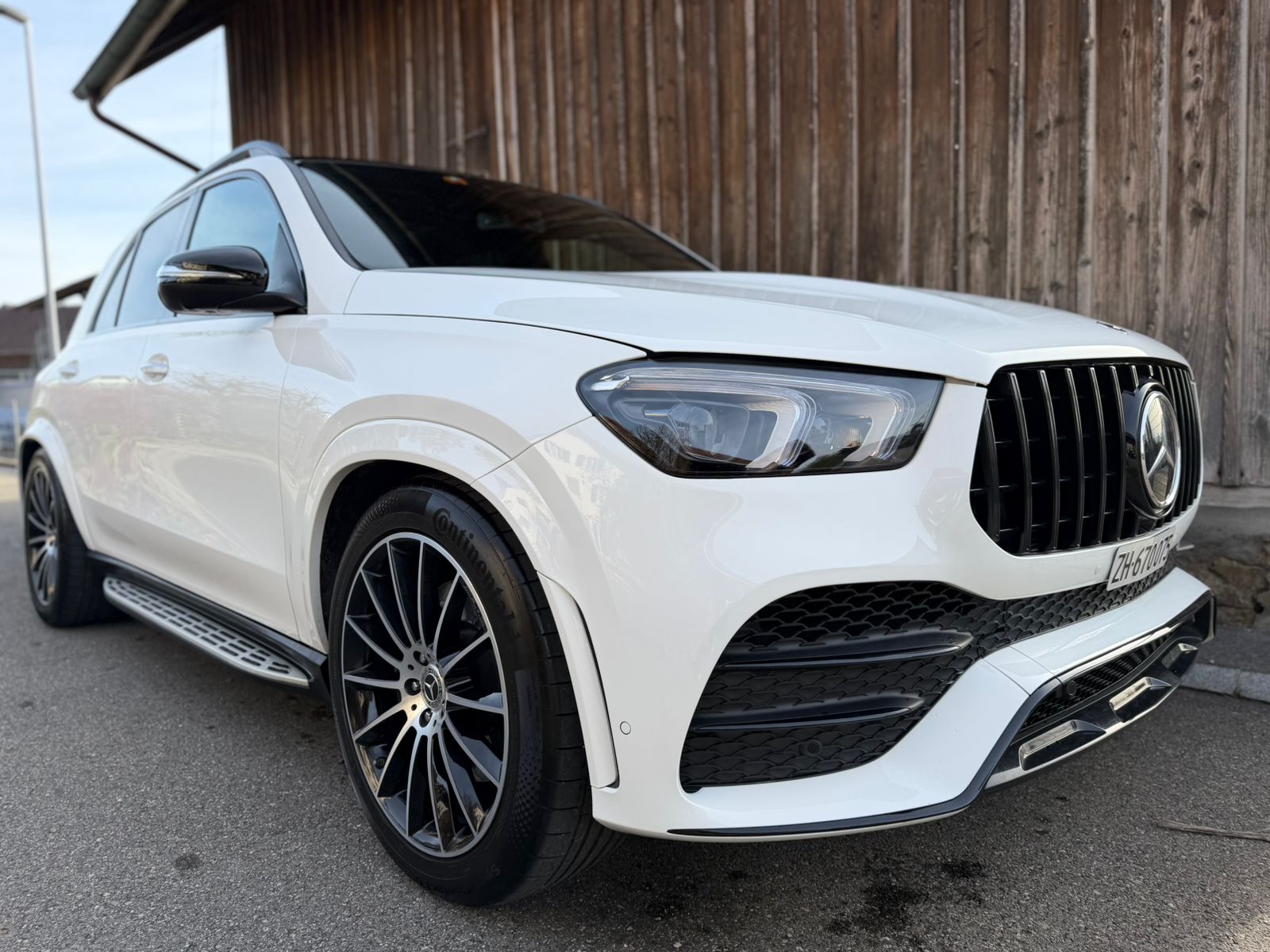 MERCEDES-BENZ AMG Line - 4Matic 400d-image-5