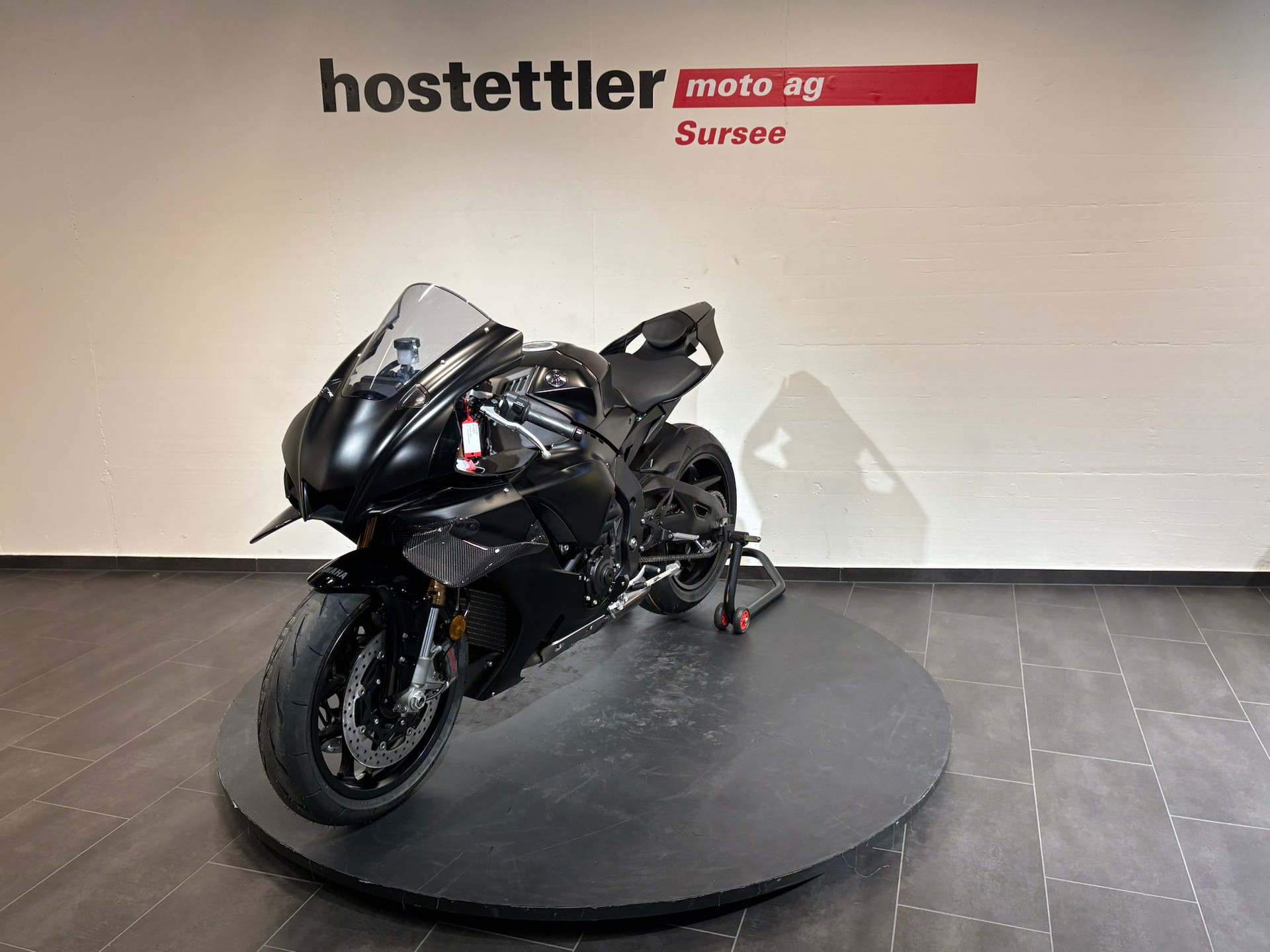 YAMAHA R1 Race-image-7