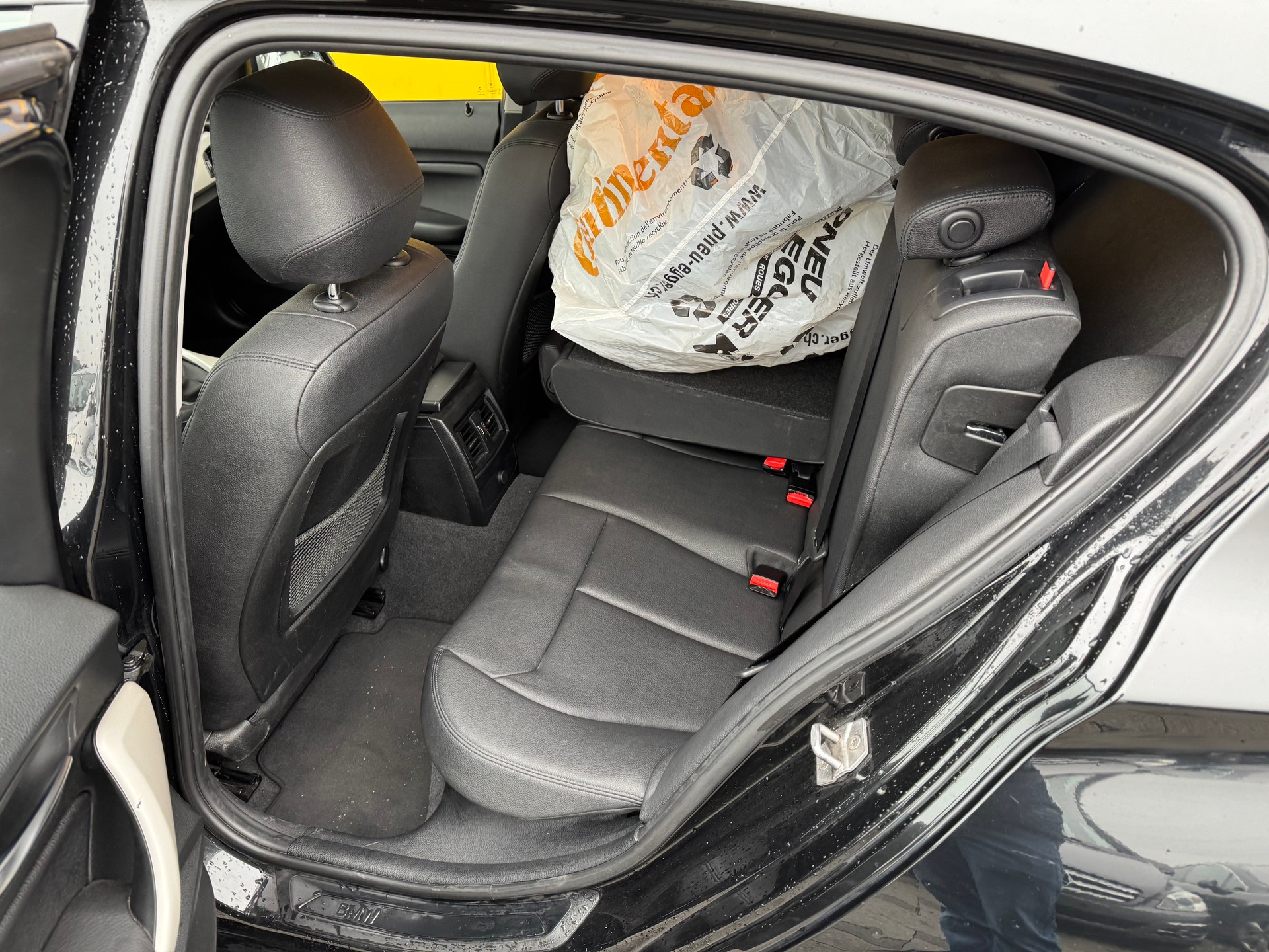 BMW 116d Efficient Dynamics Edition-image-13